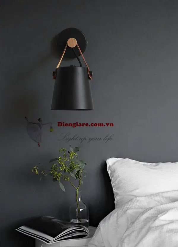 Đèn ốp tường